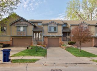 3305 Comstock Ave, Bellevue, NE 68123