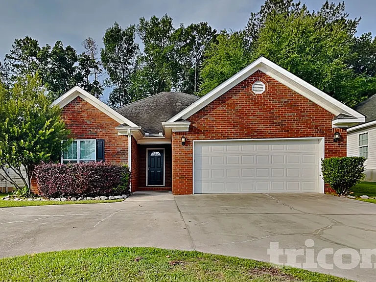 2124 Sylvan Lake Dr — Photo 1