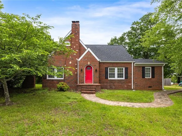 104 Bryan St, Stoneville, NC 27048