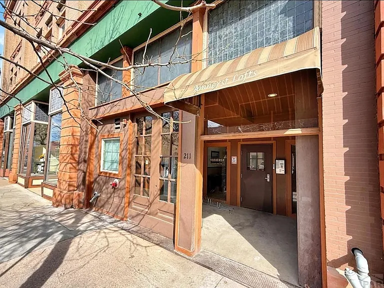 211 W 2nd St #208 — Photo 3
