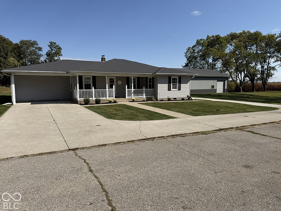 1st image of 306 2nd St