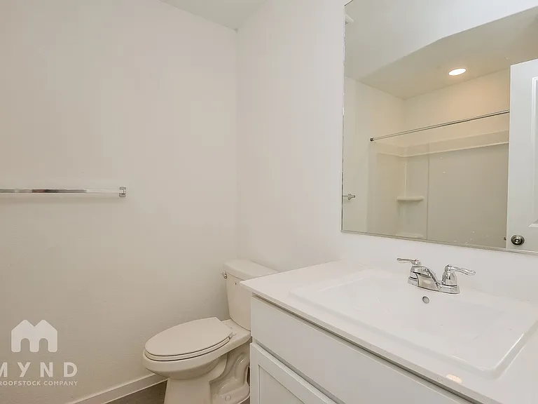 2745 Mistwood Dr — Photo 19