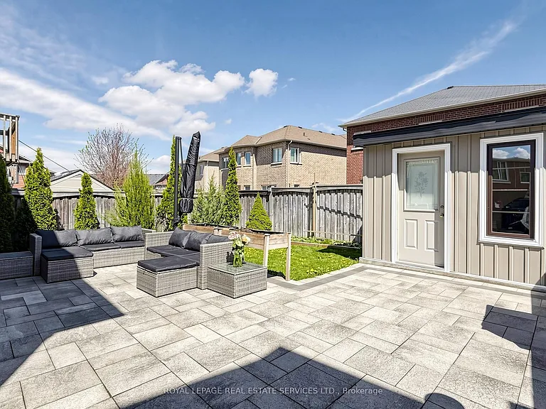 1158 Atkins Dr — Photo 50