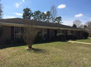 1909 Chase Dr, Saraland, AL 36571
