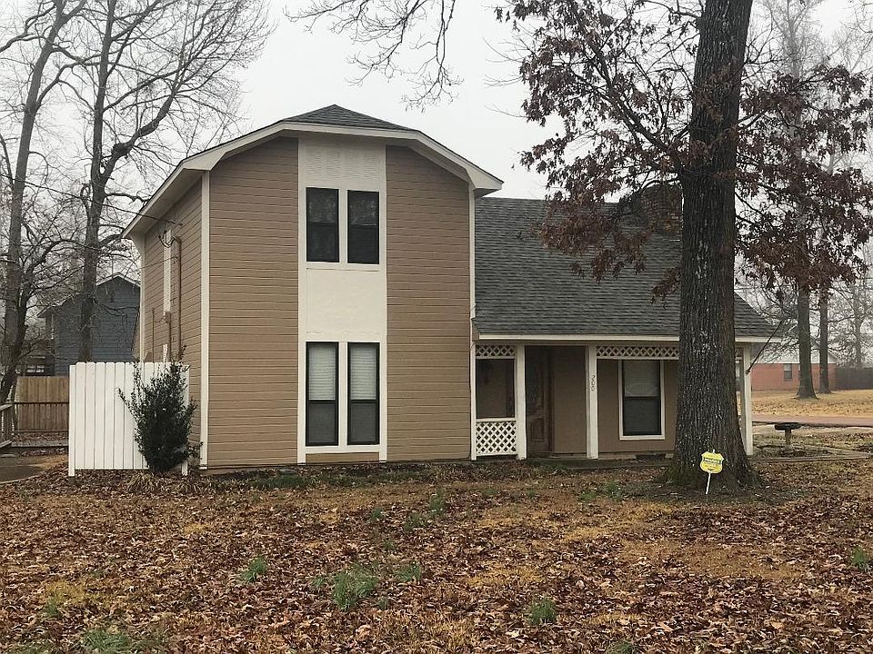 1st image of 19 McMinn Cir
