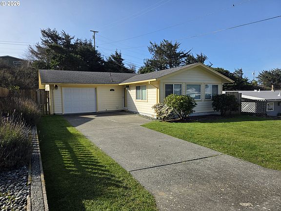 2nd image of 94044 Azalea Ln