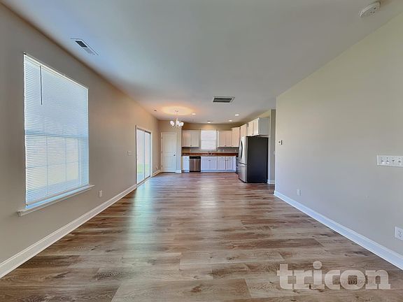 3rd image of 3317 Lacewing Dr