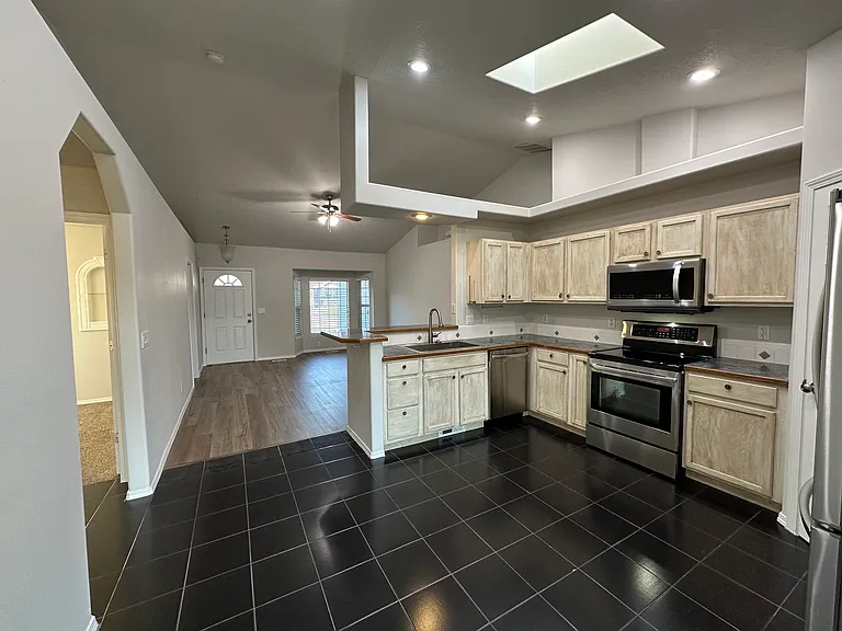 16384 Rainbow Dr — Photo 11