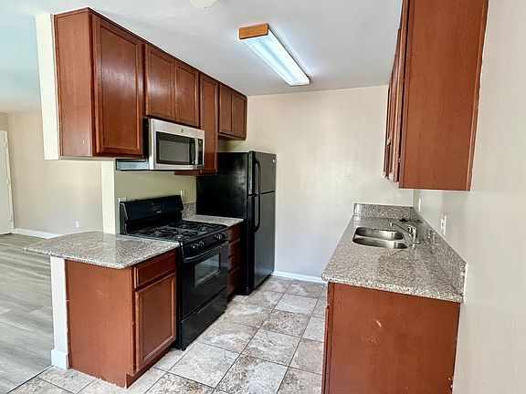 4th image of 4077 Hamilton St #2