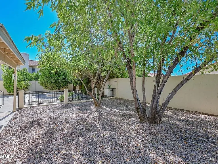 7629 W Kristal Way — Photo 24