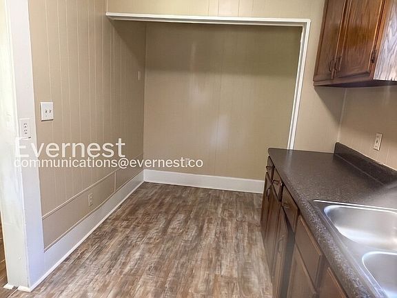 4th image of 1838 31st St