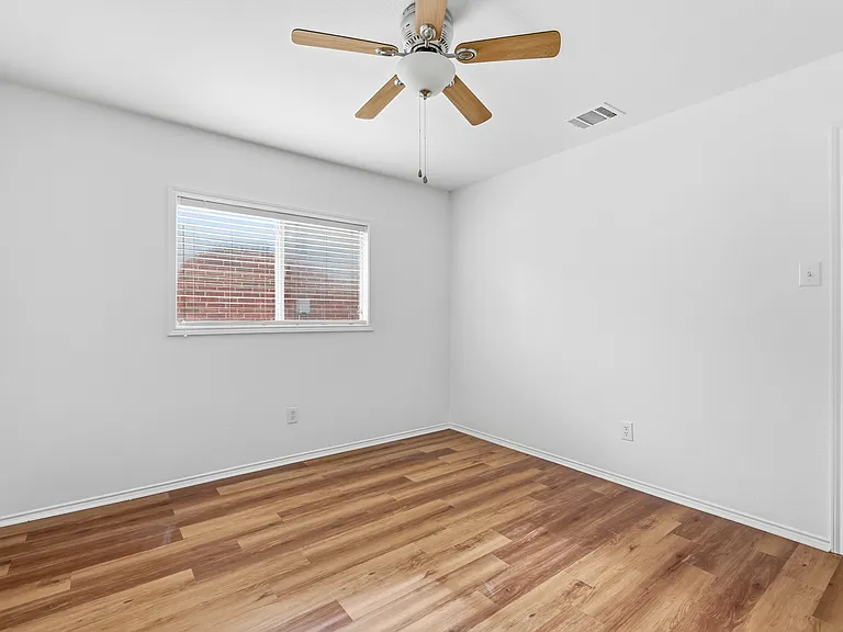 2064 Bliss Rd — Photo 7