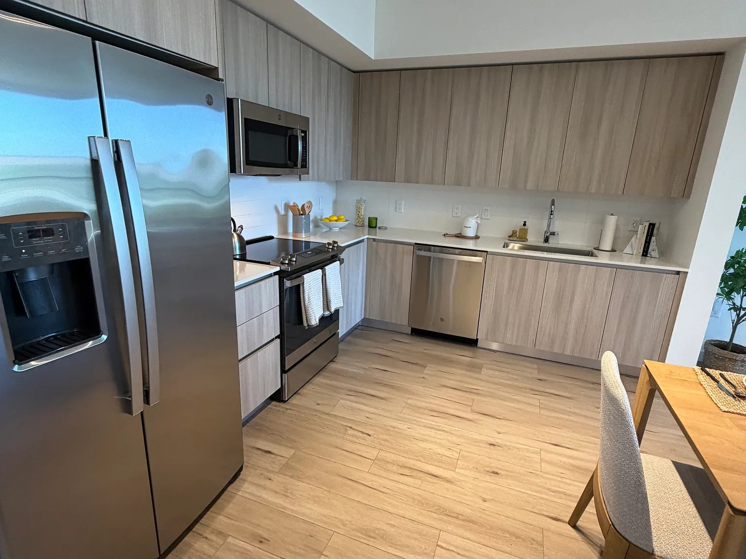 1 bed, 684 sqft, $2,245 — Photo 4
