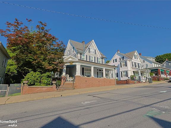 2nd image of 107 N Robinson Ave