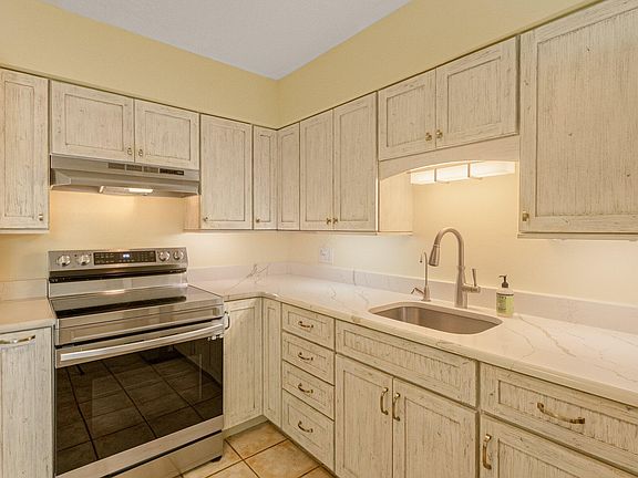 5th image of 1369 Highway A1a APT 2