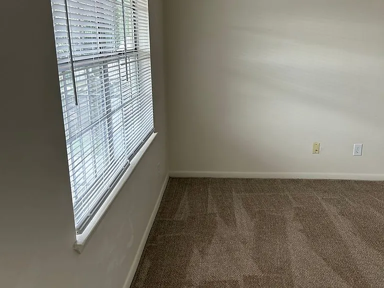 MER-Teresa Village Apartments — Photo 10