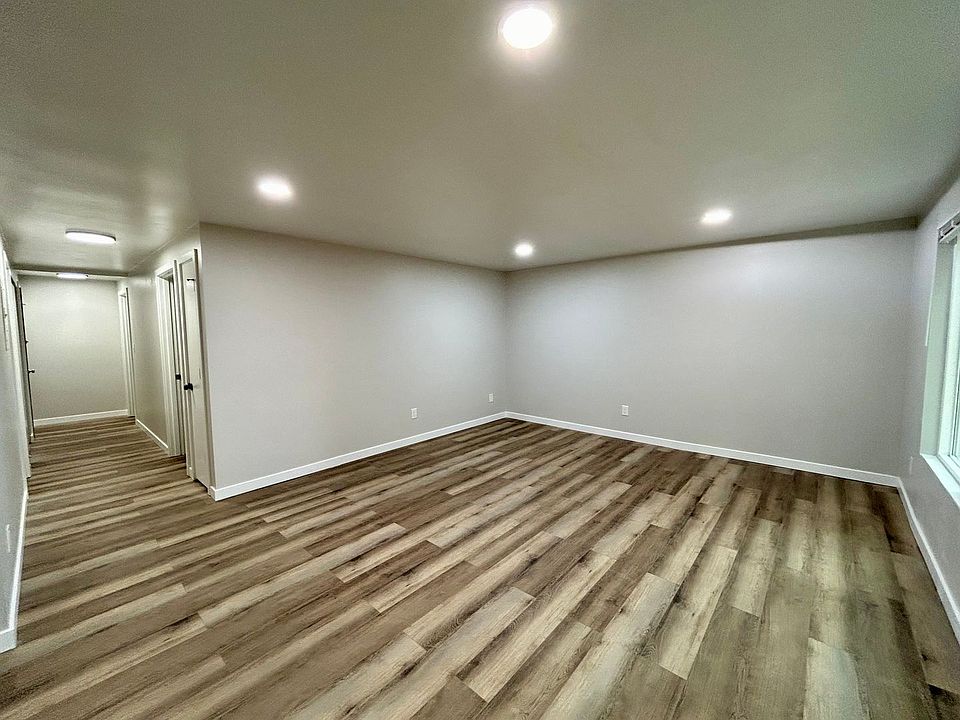 1st image of 12316 32nd Ave NE APT 102