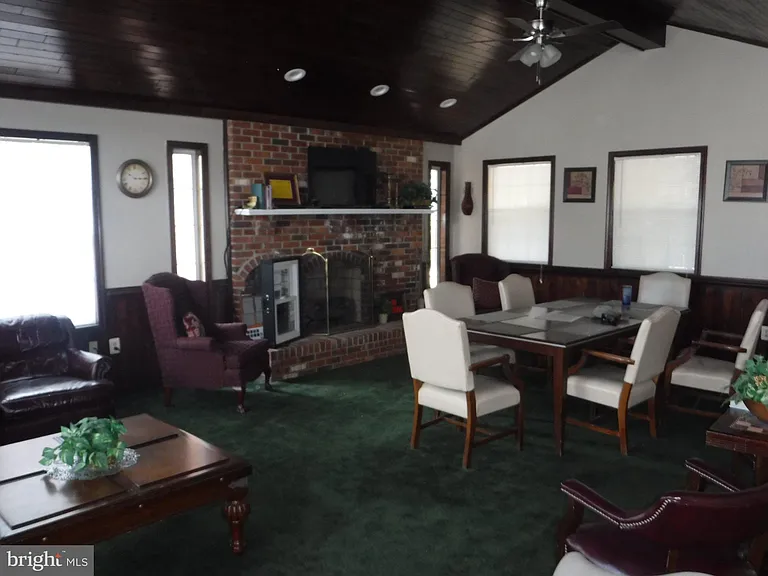 200 Dover Pl #201 — Photo 19