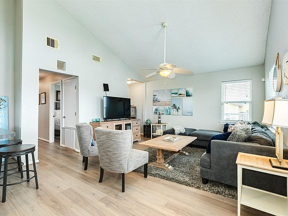 4th image of 16614 Bermuda Way