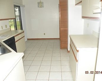 3rd image of 353 SW Film Ave