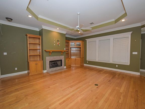 5th image of 326 Mill Pond Dr