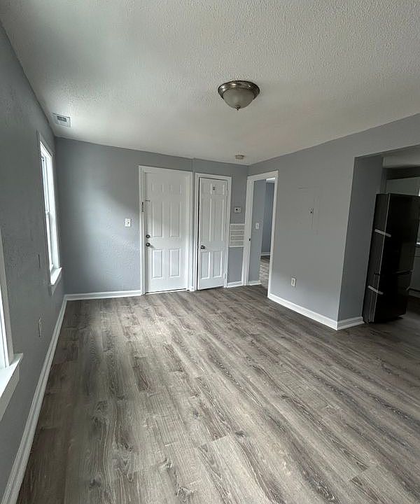 2nd image of 18 Wilson St #2