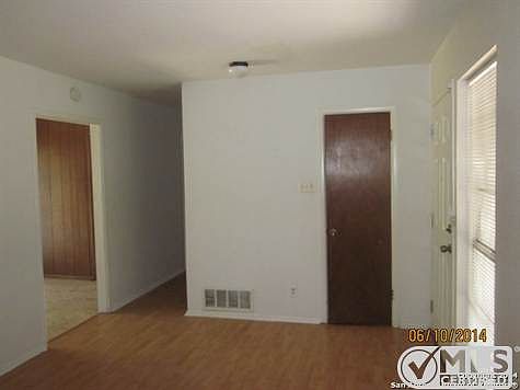 3rd image of 208 Shalimar Dr