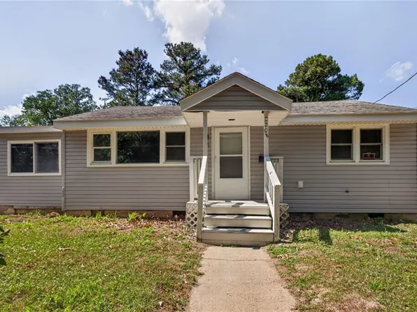 2208 Georgia Ave, Suffolk, VA 23434