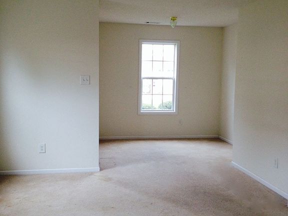 3rd image of 109 Margeson Dr