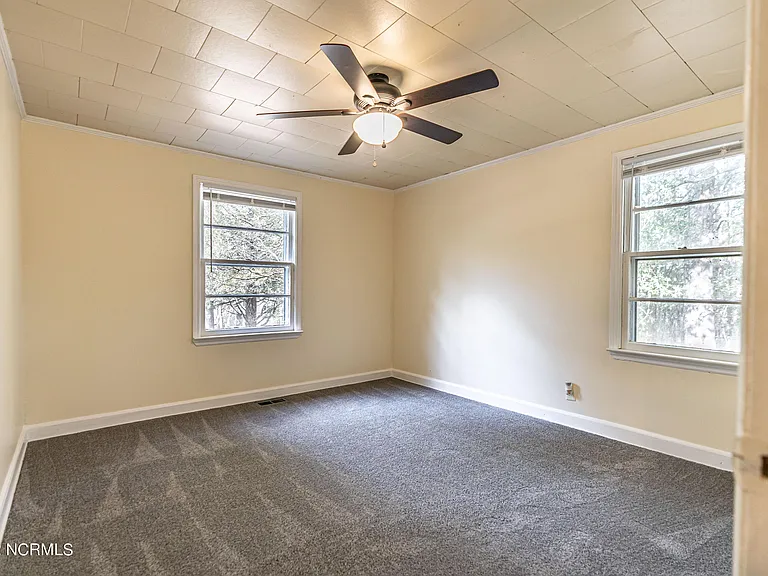 885 S Stephens St — Photo 21
