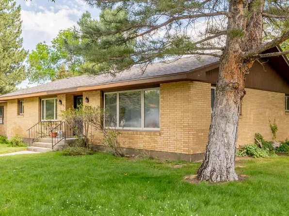 1808 12th St, Cody, WY 82414