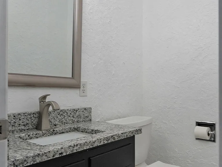 612 E Glendale St — Photo 21