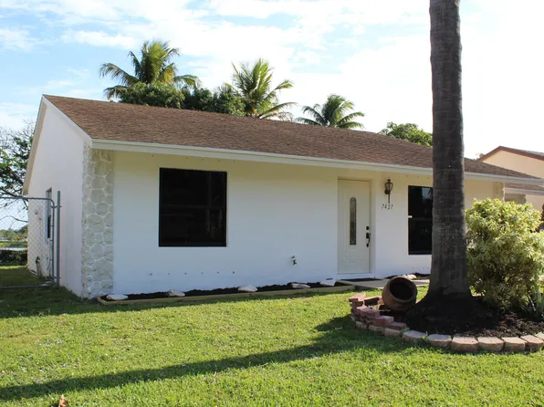 7427 Pinedale Drive, Boynton Beach, FL 33436