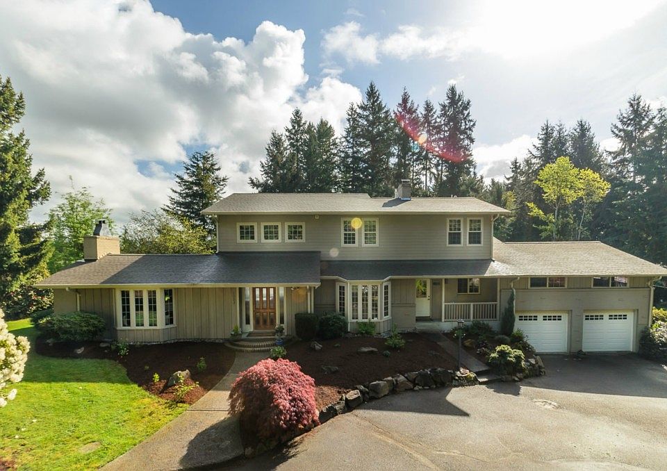 2nd image of 7023 44th St W