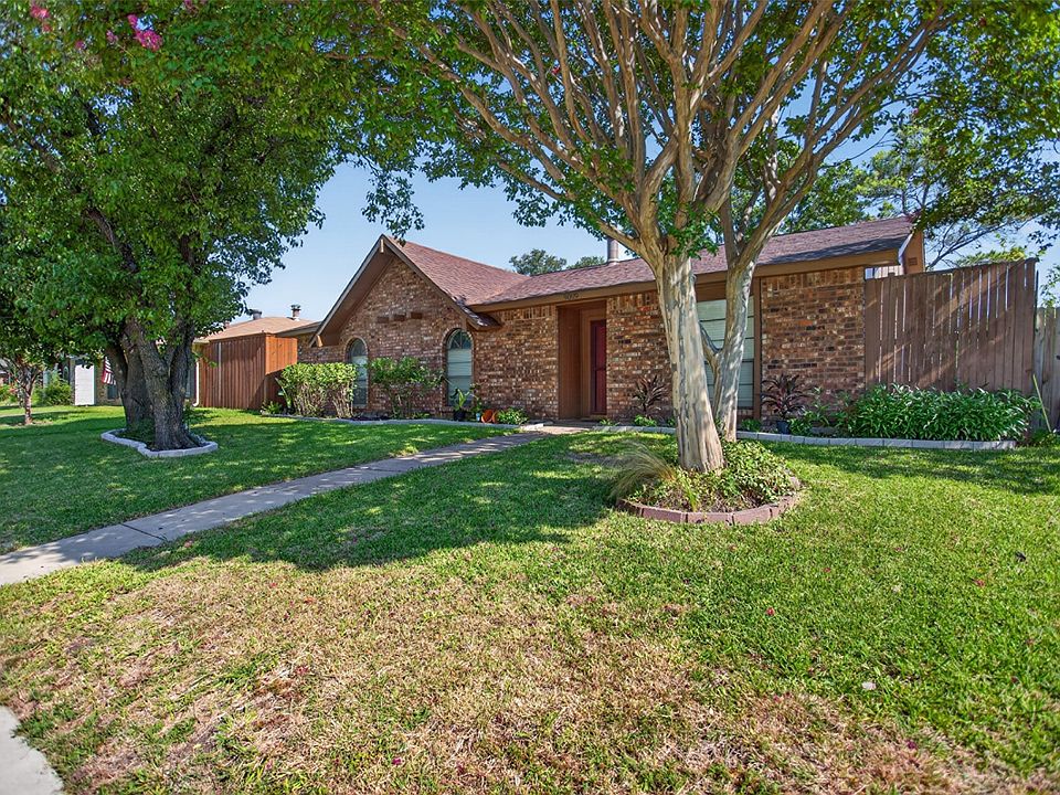 1st image of 9009 Willowbrook Dr