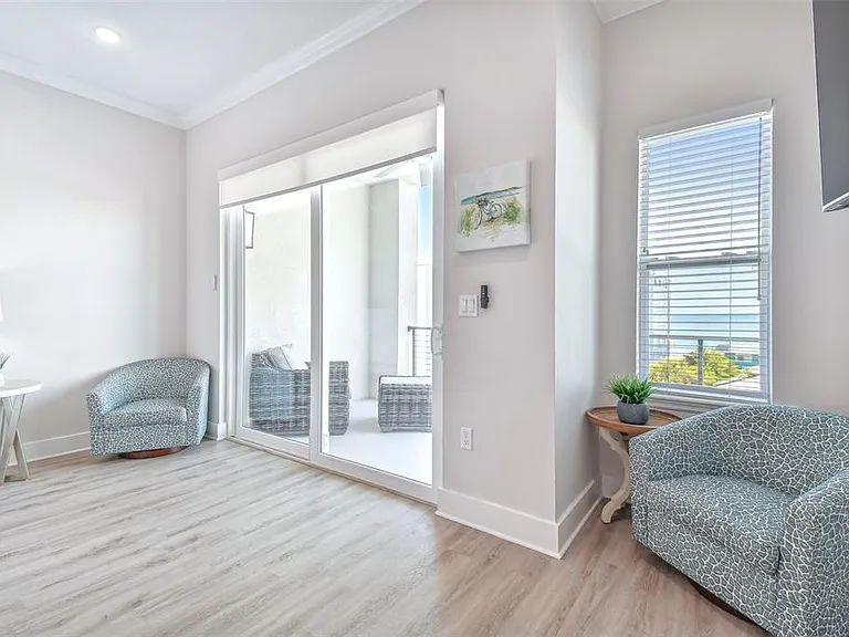 19505 Gulf Blvd #404 — Photo 37