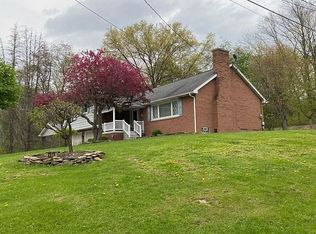 2315 Park Ave, Ford City, PA 16226