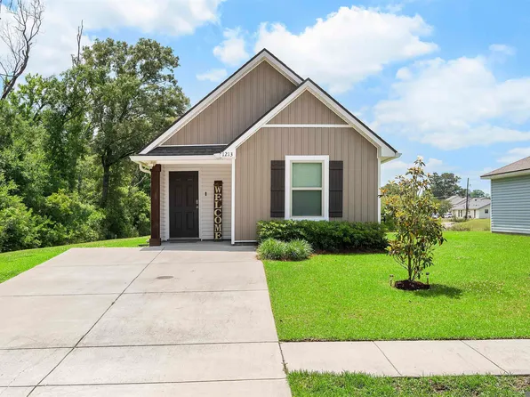 1213 E Saint Charles St, Gonzales, LA 70737