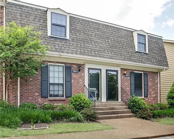 2 bed, 1116 sqft, $1,800 — Photo 2