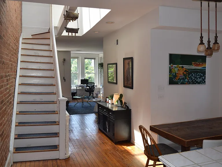 1851 Mintwood Pl NW — Photo 2