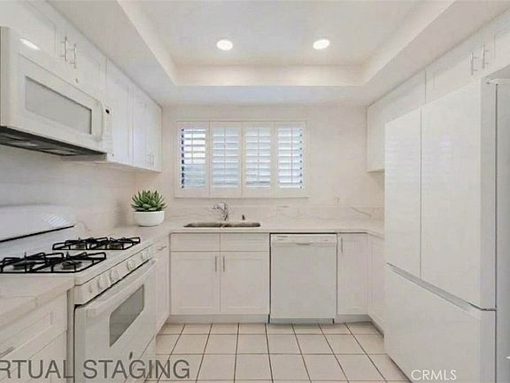 5th image of 27943 Ridgebluff Ct