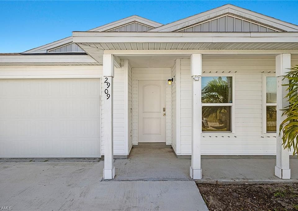 1st image of 2909 NE 6th PL