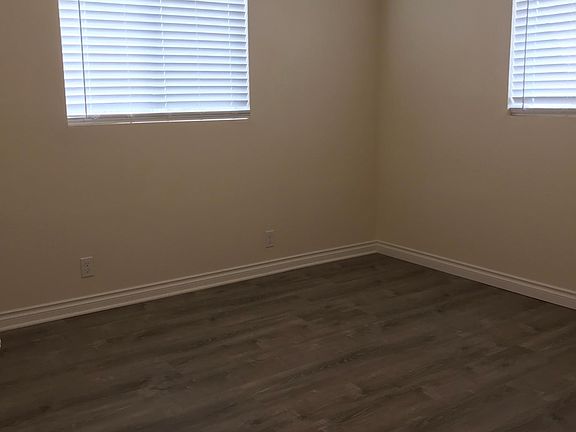 1st large bedroom