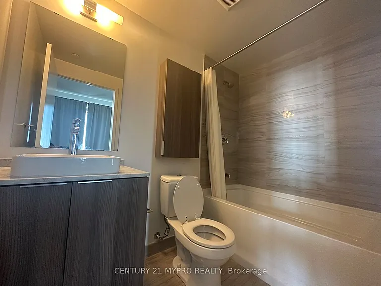 11 Wellesley St W #4502 — Photo 7
