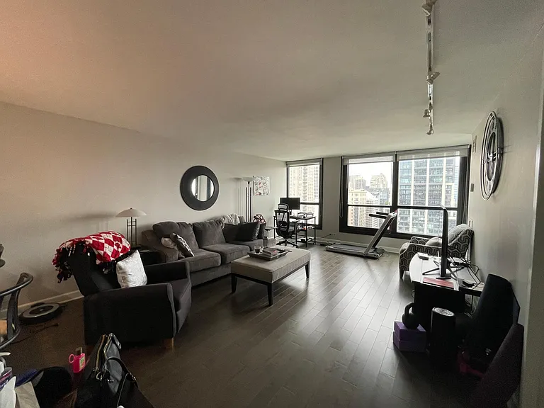 1030 N State St #36K — Photo 4