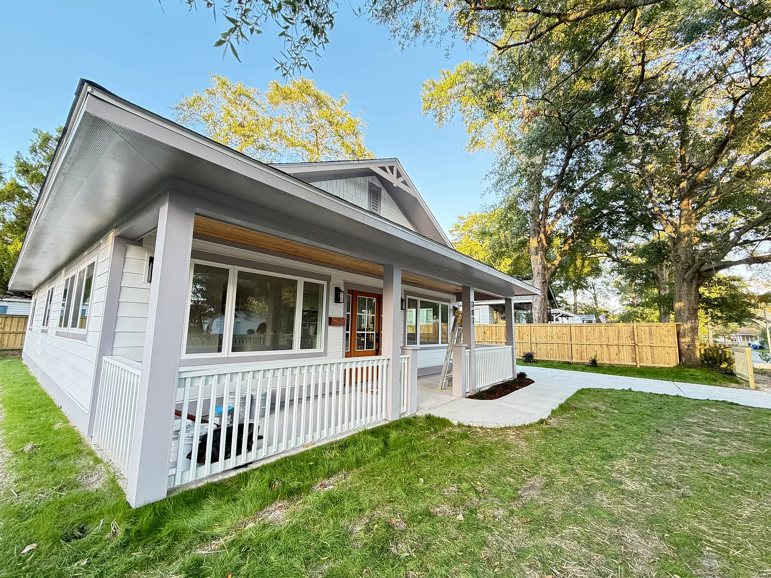 3 bed, 1350 sqft, $2,700 — Photo 3