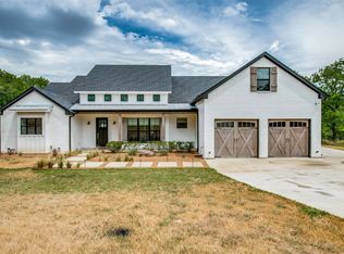 131 Three Forks Xing, Chico, TX 76431