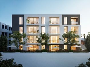 13716 Victory Blvd #2, Van Nuys, CA 91401
