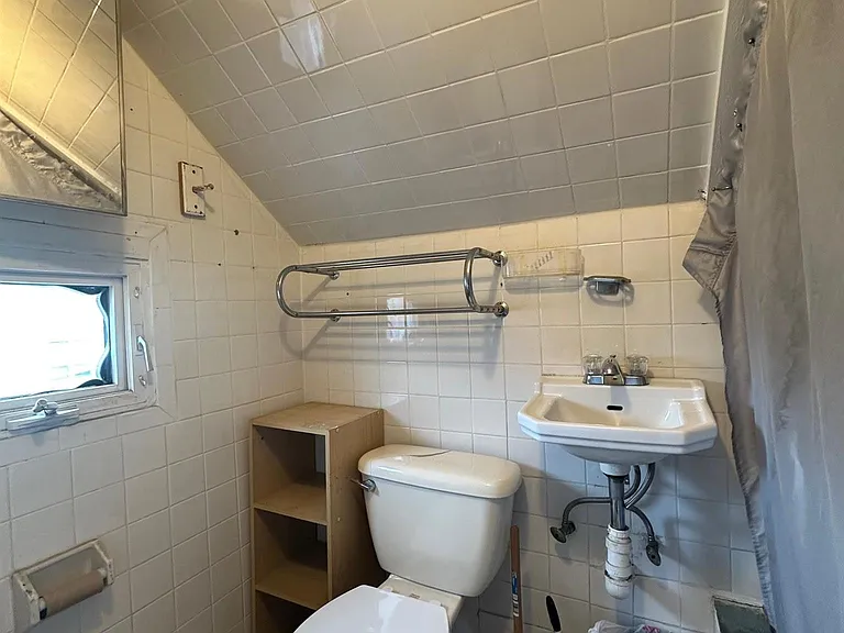 338 Somerville Ave — Photo 7
