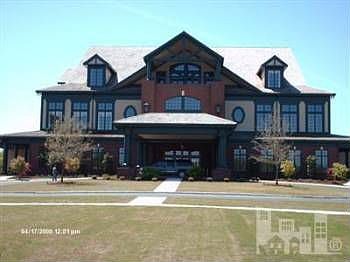 3rd image of 204 Long Leaf Dr